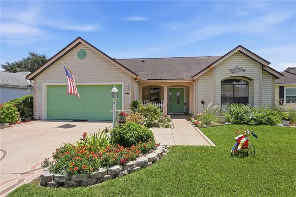 Property Slideshow image 2 of 48 | 611 lisbon ln, The Villages, FL, 32159