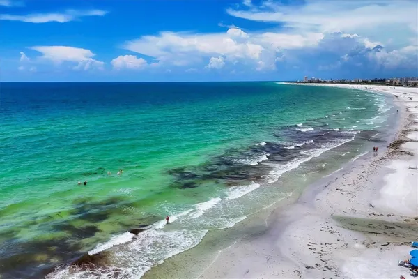 Property Slideshow image 2 of 55 | 1350 n portofino dr apt 107, Sarasota, FL, 34242