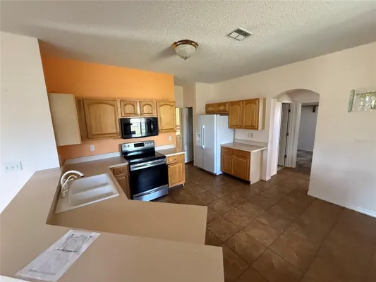 Property Slideshow image 3 of 23 | 2110 acadia greens dr # 61, Sun City Center, FL, 33573
