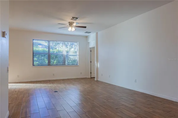 Property Slideshow image 3 of 24 | 519 cadiz dr, Davenport, FL, 33837