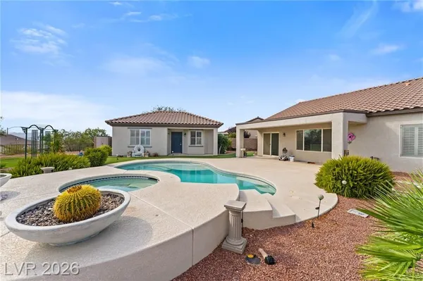 Property Slideshow image 3 of 39 | 2393 wood village dr, Henderson, NV, 89044