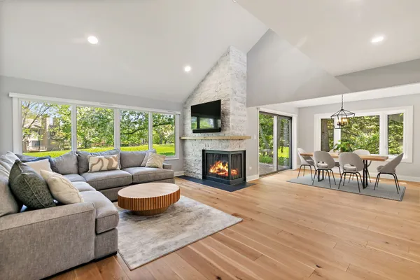 Property Slideshow image 3 of 48 | 535 woodview rd, Lake Barrington, IL, 60010