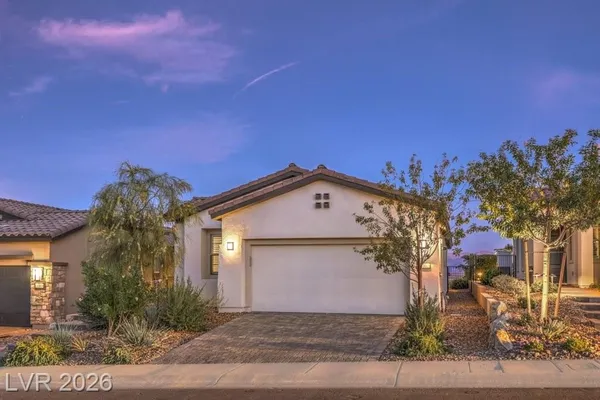 Property Slideshow image 2 of 50 | 70 lake bluff ct, Henderson, NV, 89011