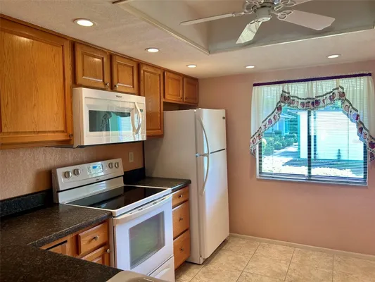 Property Slideshow image 3 of 26 | 2514 royal pines cir 25d, Clearwater, FL, 33763