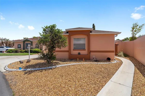 Property Slideshow image 3 of 51 | 966 avalon ave, The Villages, FL, 32159