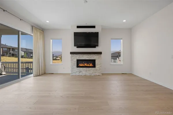 Property Slideshow image 2 of 24 | 820 bahia pt, Castle Rock, CO, 80104