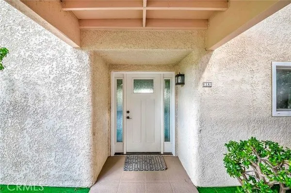 Property Slideshow image 2 of 40 | 5519 paseo del lago e unit e 1a, Laguna Woods, CA, 92637