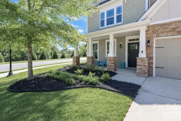 Property Slideshow image 2 of 42 | 117 tomahawk dr, Mooresville, NC, 28117