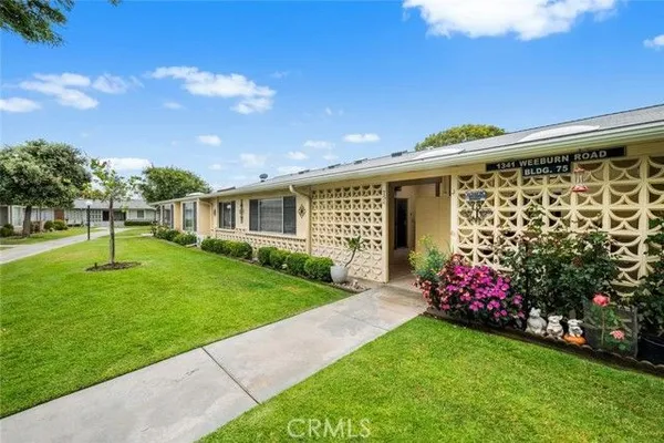 Property Slideshow image 3 of 23 | 1341 weeburn 75k, Seal Beach, CA, 90740