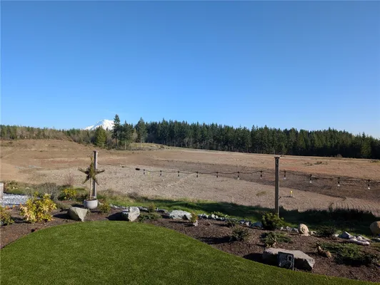 Property Slideshow image 3 of 40 | 15528 174th avenue ct, Bonney Lake, WA, 98391