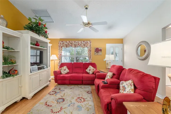 Property Slideshow image 3 of 28 | 9430 se 177th simons ln, The Villages, FL, 32162