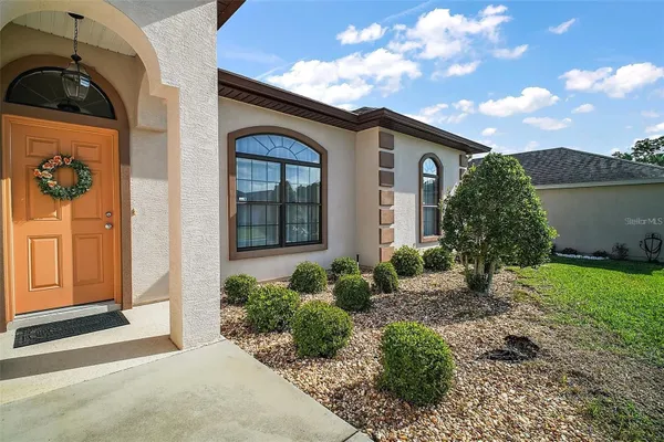 Property Slideshow image 2 of 20 | 11041 se 169th pl, Summerfield, FL, 34491