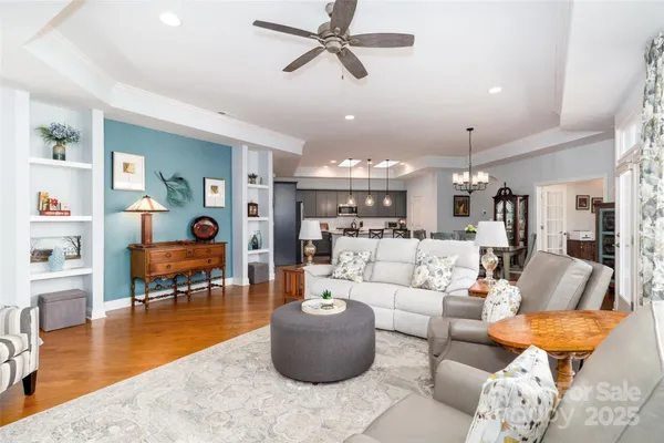 Property Slideshow image 3 of 37 | 2206 lincolnshire ln, Waxhaw, NC, 28173