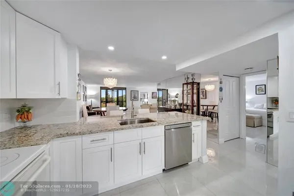 Property Slideshow image 3 of 67 | 3521 environ blvd b410, Lauderhill, FL, 33319