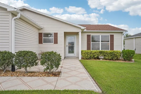 Property Slideshow image 2 of 47 | 2543 raintree dr, The Villages, FL, 32162