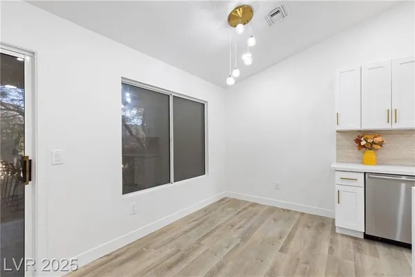 Property Slideshow image 3 of 46 | 9512 eagle valley dr, Las Vegas, NV, 89134