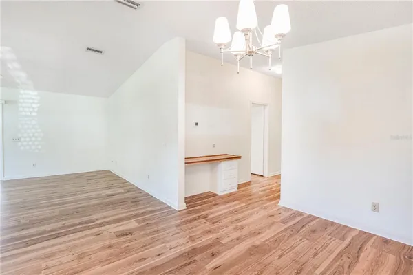 Property Slideshow image 3 of 35 | 1114 paradise dr, Lady Lake, FL, 32159