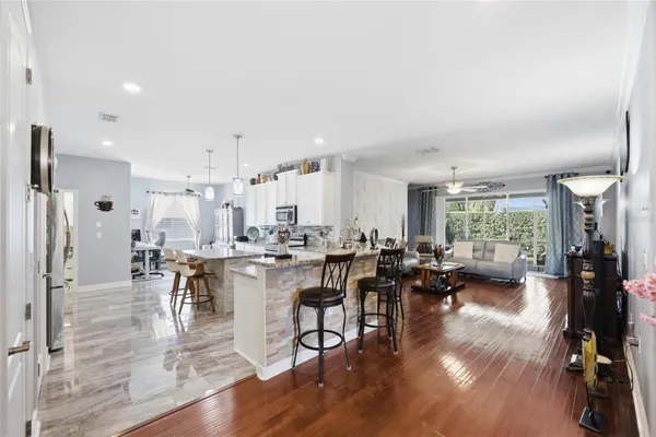 Property Slideshow image 3 of 32 | 4020 carteret dr, Winter Haven, FL, 33884