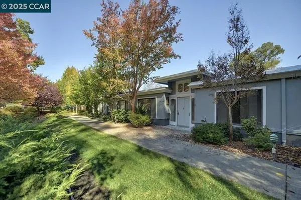 Property Slideshow image 2 of 45 | 1137 stanley dollar dr 5, Walnut Creek, CA, 94595