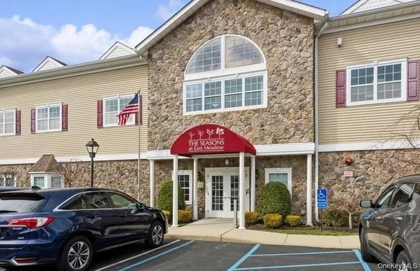 Property Slideshow image 2 of 41 | 419 autumn dr, East Meadow, NY, 11554