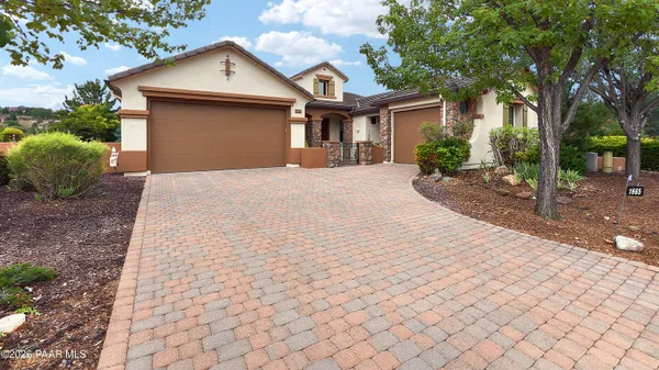 Property Slideshow image 2 of 35 | 1665 constable st, Prescott, AZ, 86301