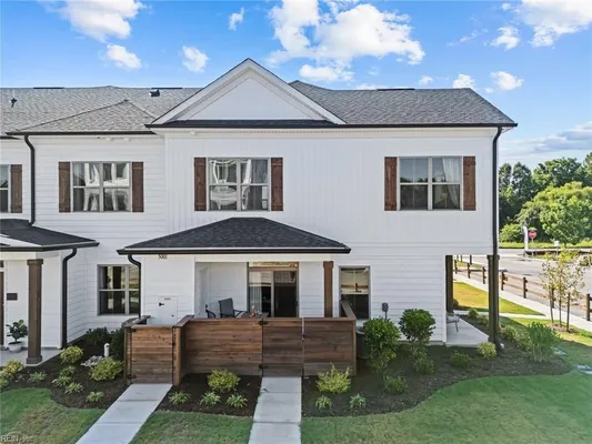 Property Slideshow image 3 of 24 | 1012 ashworth way, Suffolk, VA, 23435