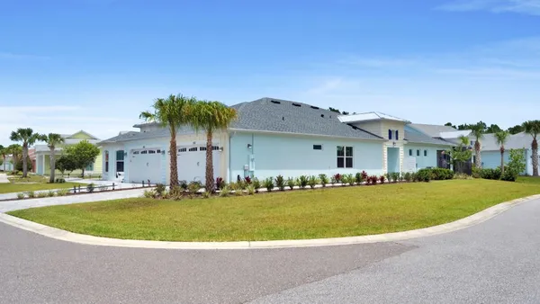 Property Slideshow image 2 of 25 | 202 summertime pl, Daytona Beach, FL, 32124