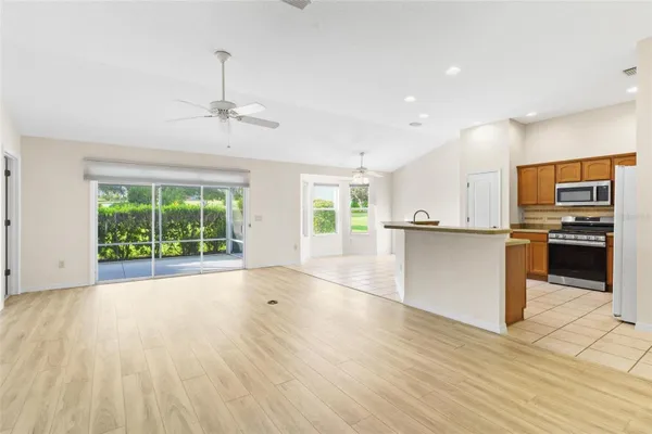 Property Slideshow image 3 of 44 | 471 gaskin ln, The Villages, FL, 32162