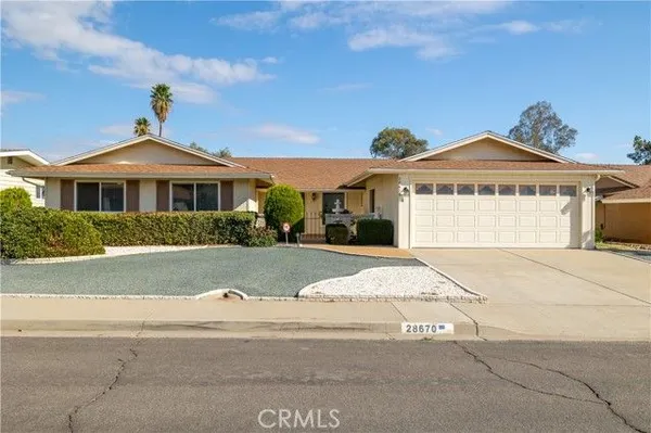 Property Slideshow image 2 of 38 | 28670 portsmouth dr, Menifee, CA, 92586