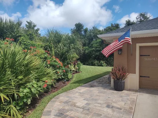 Property Slideshow image 3 of 40 | 1405 newry cir, Ormond Beach, FL, 32174