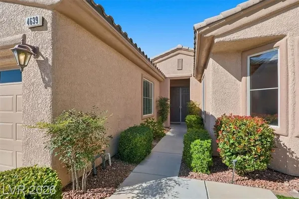 Property Slideshow image 3 of 45 | 4639 denaro dr, Las Vegas, NV, 89135