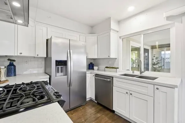 Property Slideshow image 2 of 32 | 3902 vista campana n unit 62, Oceanside, CA, 92057
