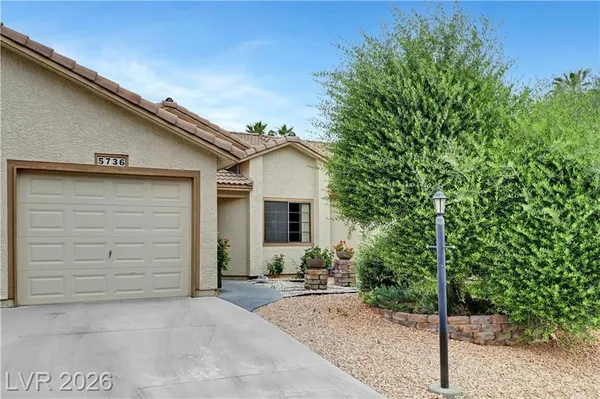 Property Slideshow image 3 of 29 | 5736 colwood ln, Las Vegas, NV, 89130