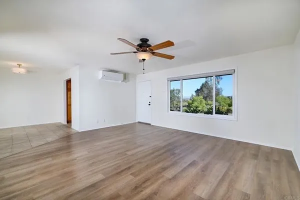 Property Slideshow image 2 of 29 | 942 royal tern way, Oceanside, CA, 92057