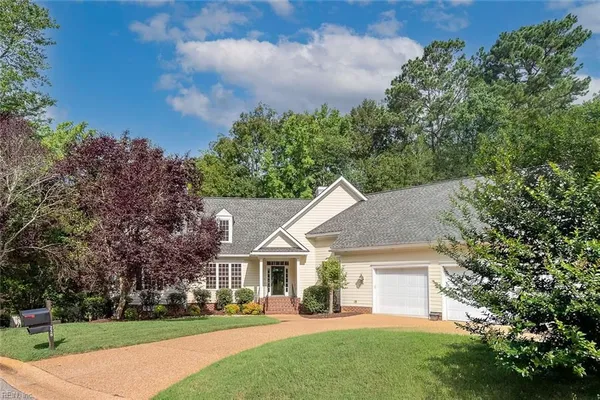 Property Slideshow image 2 of 47 | 228 royal dublin, Williamsburg, VA, 23188