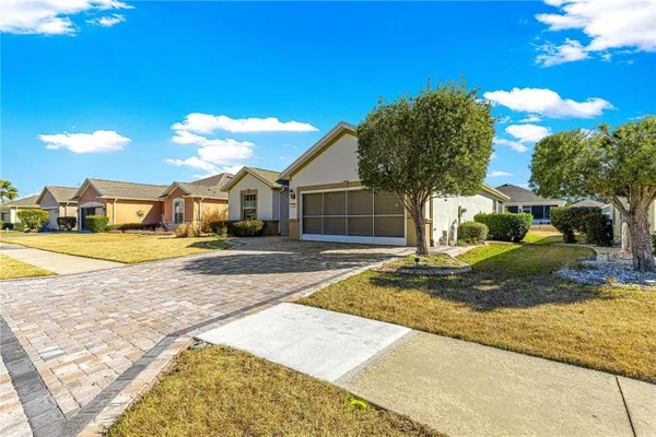 Property Slideshow image 2 of 40 | 9256 sw 66th loop, Ocala, FL, 34481