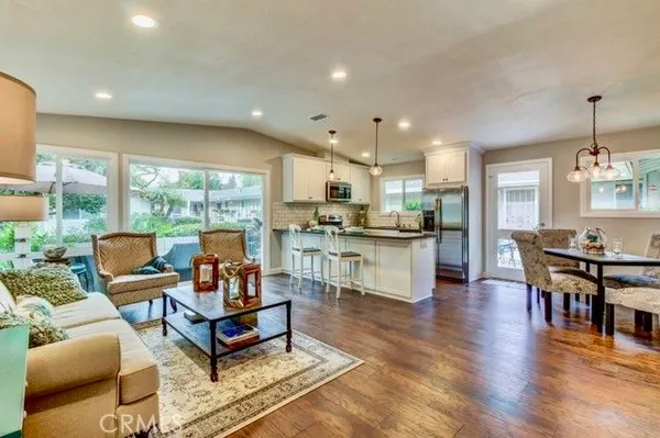 Property Slideshow image 2 of 51 | 176 avenida majorca a, Laguna Woods, CA, 92637
