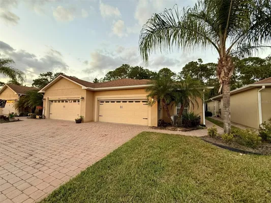Property Slideshow image 2 of 32 | 1579 vienna square dr, Winter Haven, FL, 33884