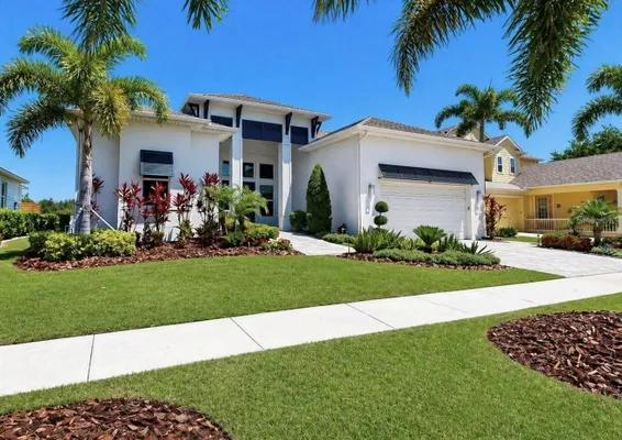 Property Slideshow image 2 of 86 | 5605 seagrass pl, Apollo Beach, FL, 33572