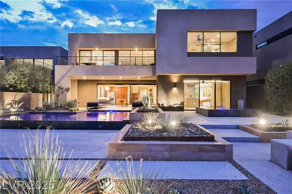 Property Slideshow image 3 of 93 | 20 falling canyon ct, Henderson, NV, 89011