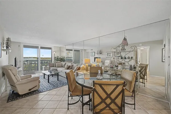 Property Slideshow image 3 of 45 | 7 elgin pl 508, Dunedin, FL, 34698