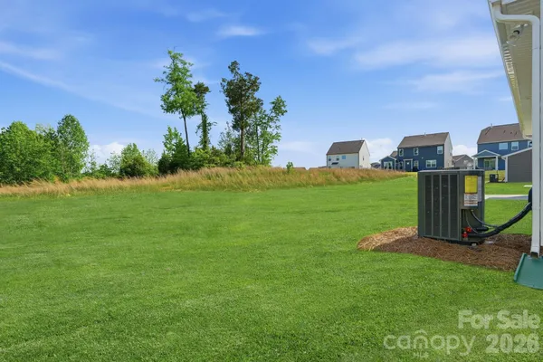 Property Slideshow image 3 of 32 | 1484 ardmore dr, Sherrills Ford, NC, 28673