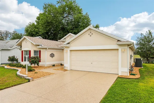 Property Slideshow image 3 of 56 | 8146 se 177th winterthur loop, The Villages, FL, 32162