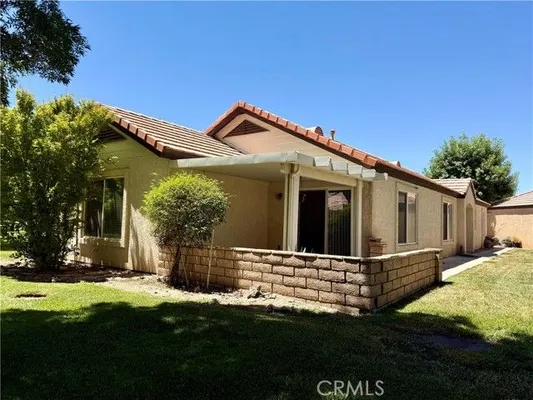 Property Slideshow image 3 of 22 | 19078 stoddard way, Apple Valley, CA, 92308