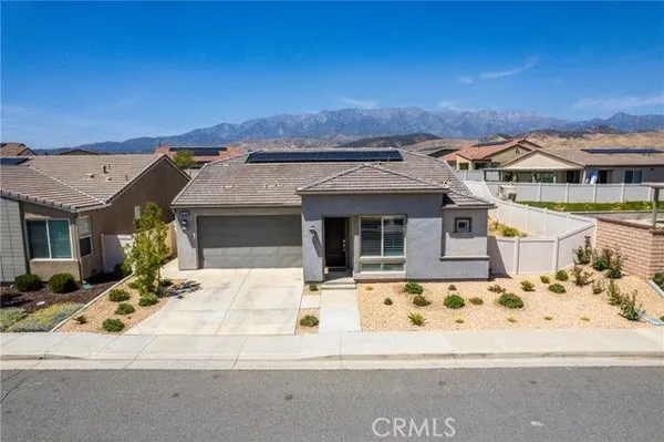 Property Slideshow image 3 of 46 | 1620 village grn, Beaumont, CA, 92223