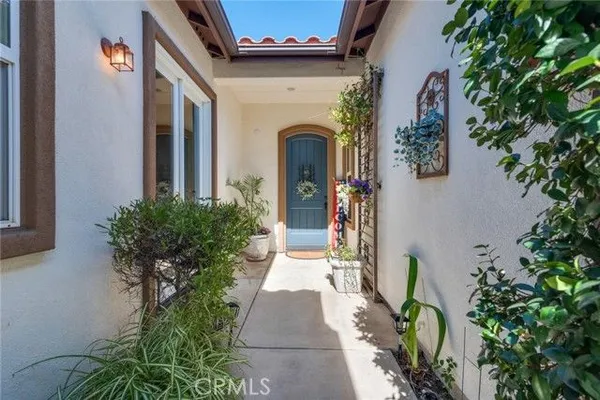 Property Slideshow image 2 of 50 | 9328 holly ln, Corona, CA, 92883