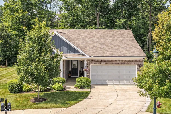 Property Slideshow image 2 of 27 | 4571 jasmine ct, Plainfield, IN, 46168