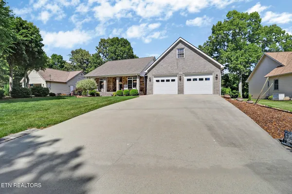 Property Slideshow image 2 of 55 | 57 inwood ter, Crossville, TN, 38558