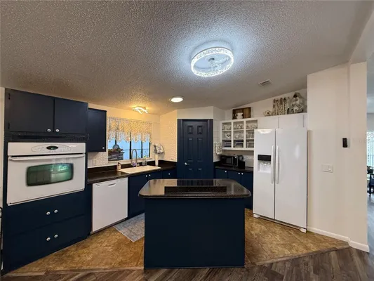 Property Slideshow image 3 of 38 | 1612 cog hill dr, Lady Lake, FL, 32159