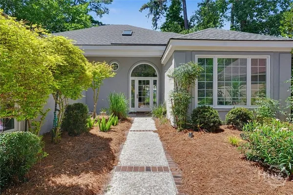 Property Slideshow image 2 of 25 | 5 willow oak cir, Savannah, GA, 31411